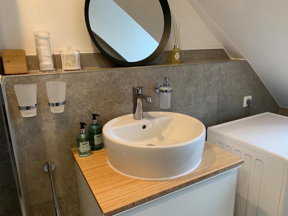 Apartments Braunschweig - Charlys Home - Kueche - Fachwerk - Familie Eksteriør bilde