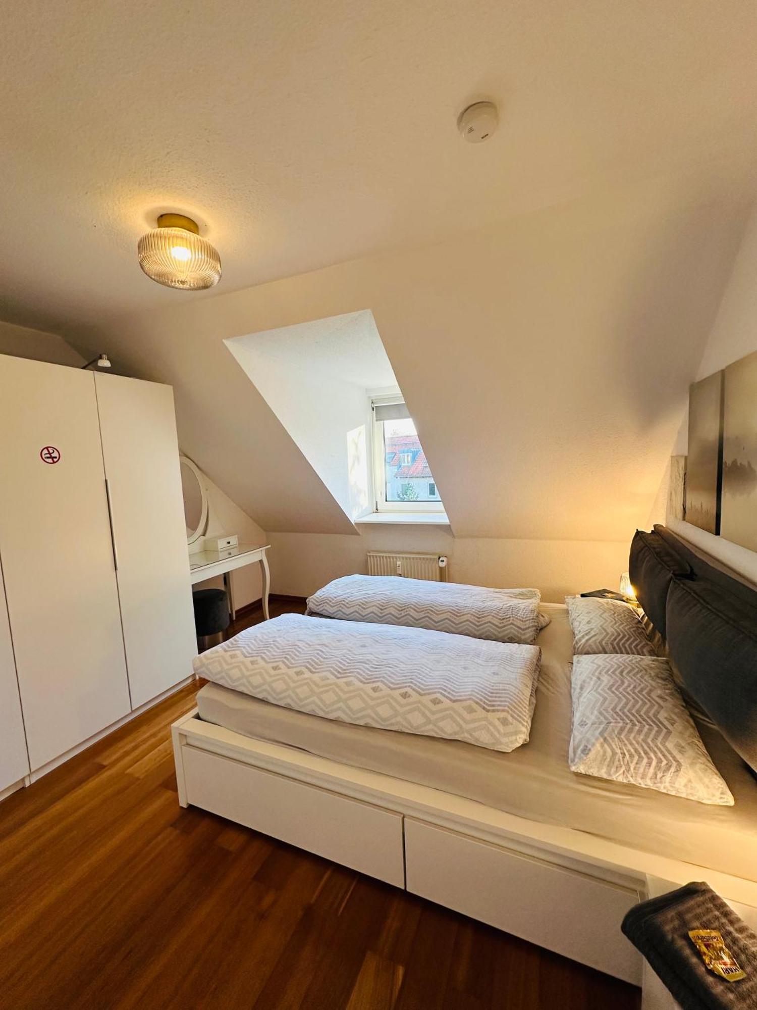 Apartments Braunschweig - Charlys Home - Kueche - Fachwerk - Familie Eksteriør bilde